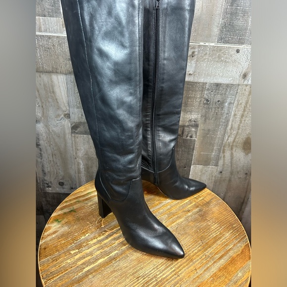 Boots - Picture 4 of 16